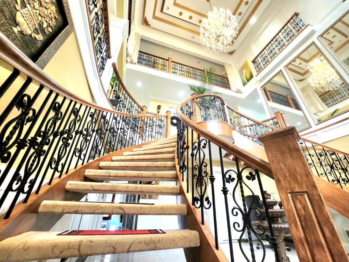 Empire Palace Hotel Surrey Luaran gambar